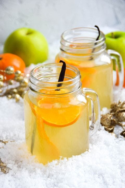 Apple tangerine drink