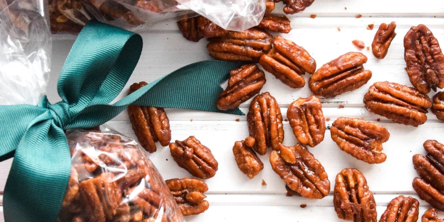 Caramelised roasted pecans