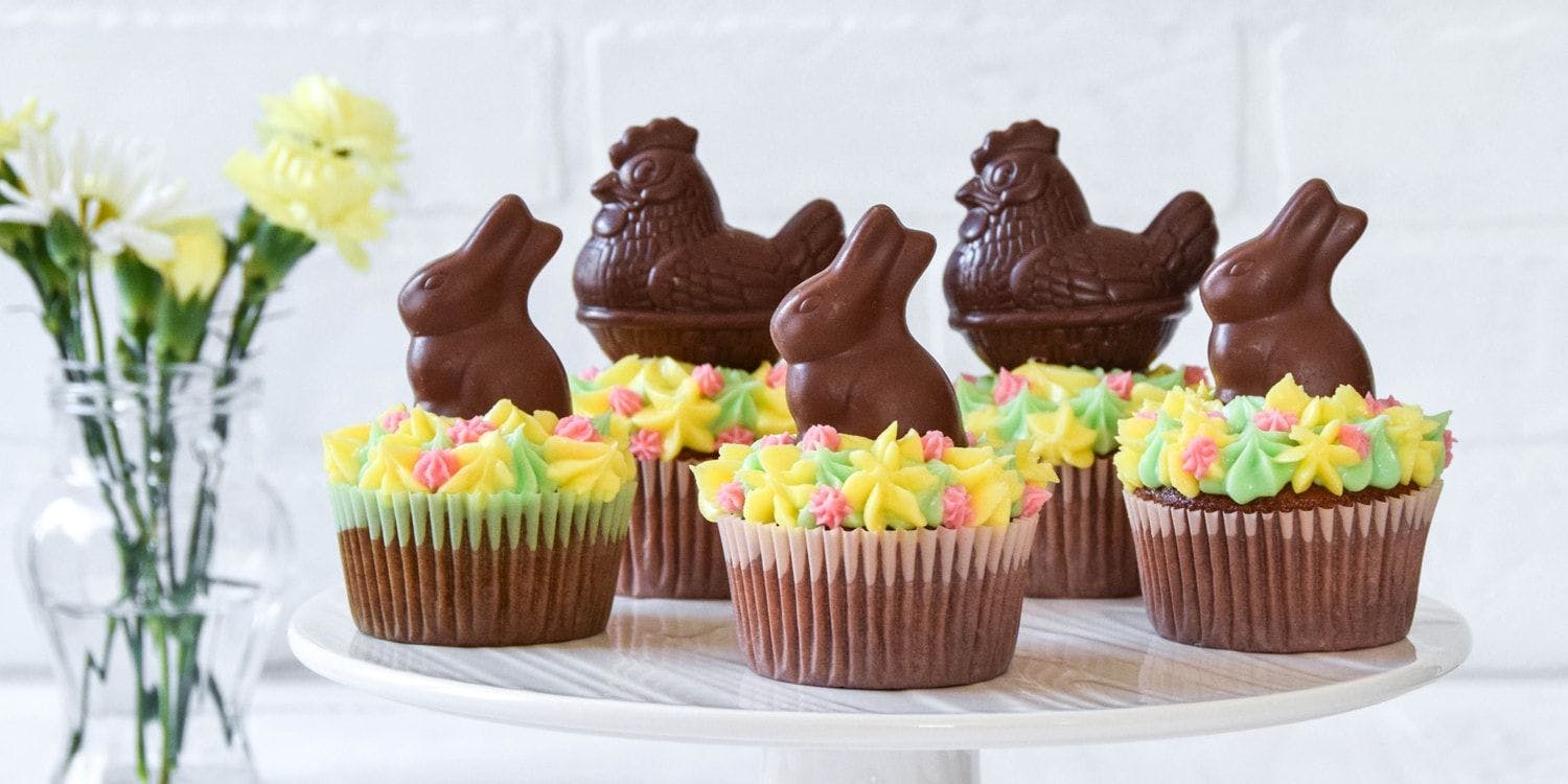 Easter carrot cake cupcakes